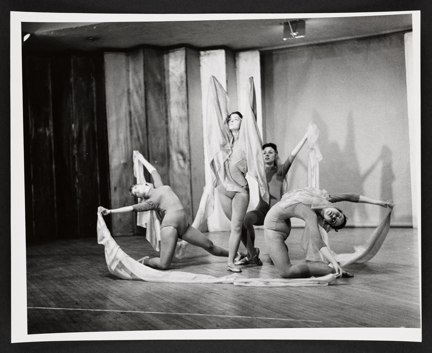 Nimura's water ballet at Ballet Arts, Carnegie Hall Studio #61, 1960