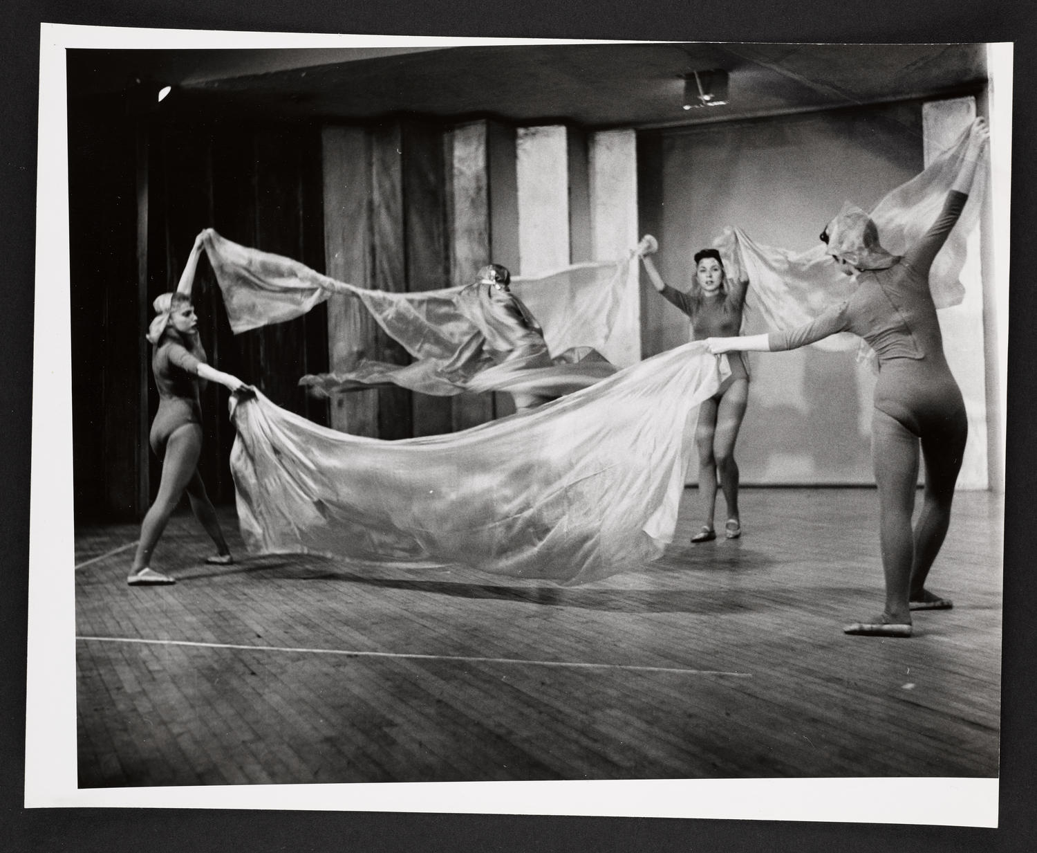 Nimura's water ballet at Ballet Arts, Carnegie Hall Studio #61, 1960
