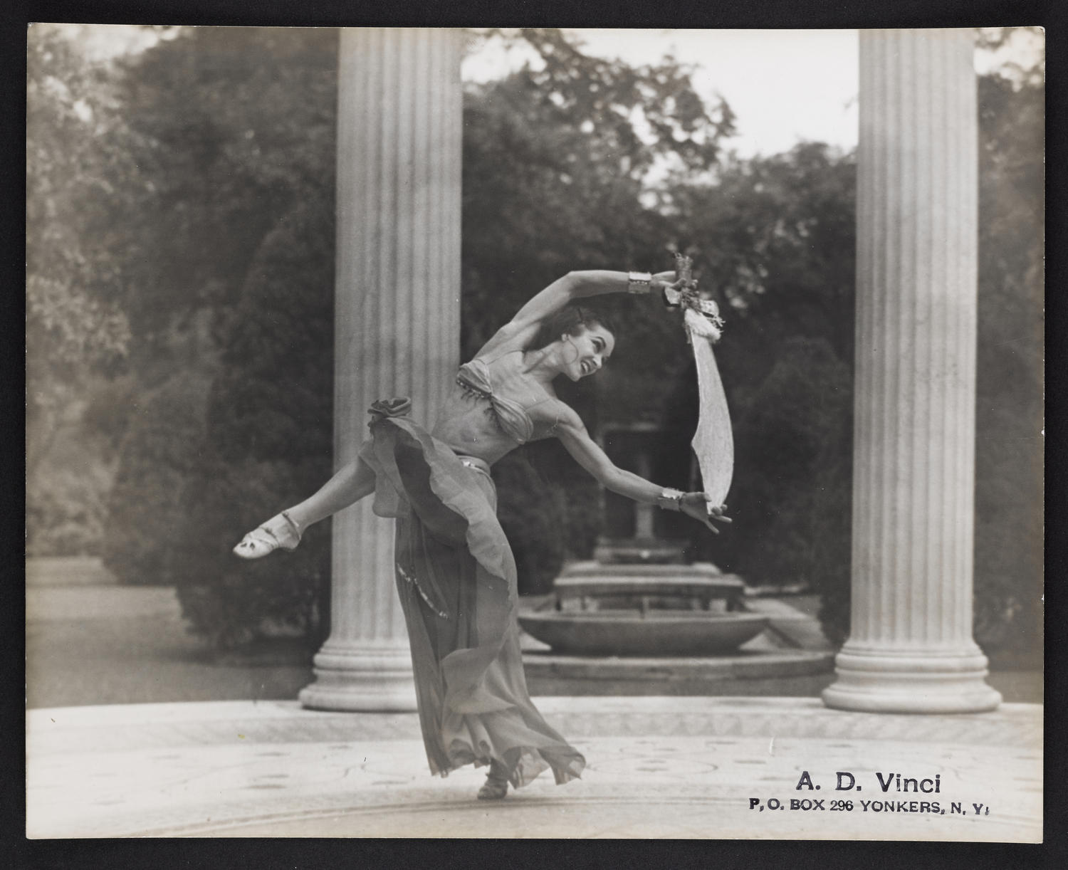 Lisan Kay at Samuel Untermyer's estate, c. 1940s